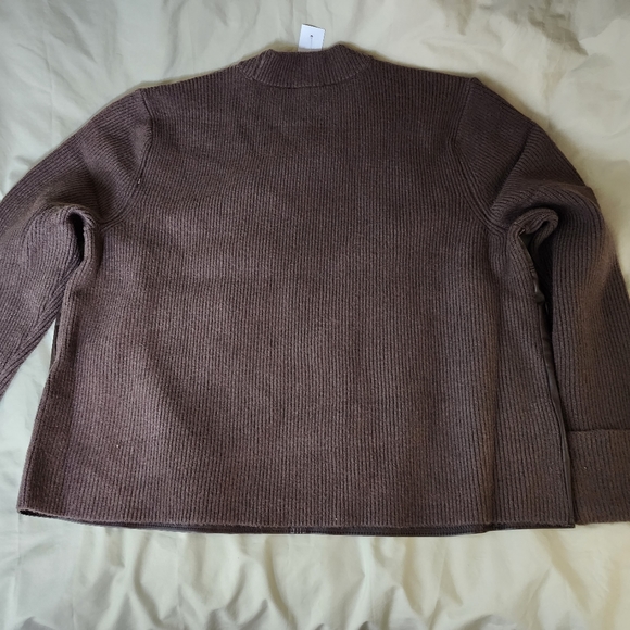 Anne Klein - Picture 3 of 6